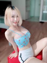 Experience Bunnada Watthanachotkitti's lustful side