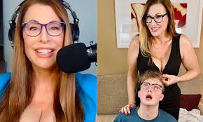 Elaina St James Debuts New Episode of Her Podcast | AVN