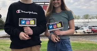 Manheim Township students create winning #ItCanWait billboard