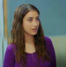 En qué novela turca conociste a leyla Hazal Kaya?❤️ #SERIESYNOVELASTURCAS