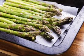 Cuisson Des Asperges Vertes Decouvrez Les Meilleures Recettes Pour Cuisiner Ces Legumes Fabuleux Du Printemps Meilleur Recette Asperges Roties Idee Recette