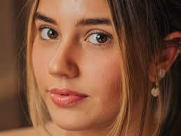 Fundraiser by Annie Edwards : Raising money to attend Arts Educational  School