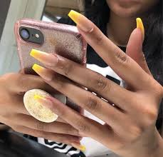 Las uñas color rosa transparente decoradas con. Pinterest Deshanayejelks Estilos De Unas Acrilicas Manicura De Unas Unas De Maquillaje