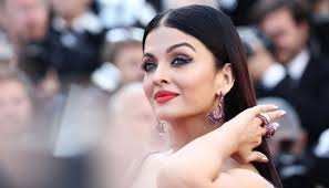 This indian darling burst upon the. Aishwarya Rai All Set To Make A Comeback After 4 Years With Tamil Film Ponniyin Selvan