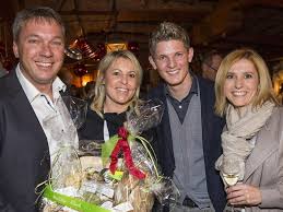Thomas diethart famous was born on february 25, 1992 in austria. Viele Sportstars Bei Morgensterns Abschiedsparty Sn At