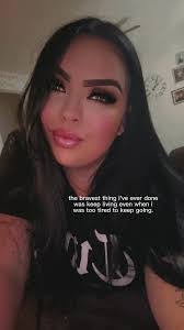 Alexis Minton's Instagram, Twitter & Facebook