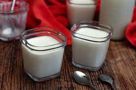Yaourt Maison Au Lait Cru Amandine Cooking En 2020 Lait Cru Recette Yaourt Yaourt Maison