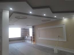 شغل تركيب ورق جدران مع تشطيب ساده بالشطيبه أبو يوسف للدهانات والديكور Facebook