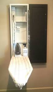 Utility Closet Idea Fold Down Ironing Board Hauswirtschaftsschrank Raum Idee Klappbares Bugelbrett Waschkuche Aufraumen Waschkuchendesign Wascheecke