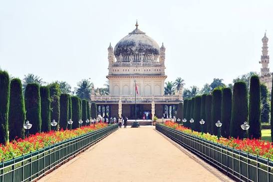 India - Karnataka - Srirangapatna - Gumbaz Mausoleum of Tipu Sultan - 2012 | Flickr