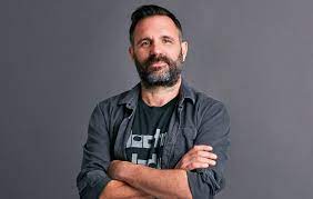 Who ordered a bucket of tinsel?? Shaun Keaveny To Leave Bbc Radio 6 After 14 Years
