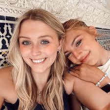 springtime + sisterly love = ✨🥰💖🎀🌷