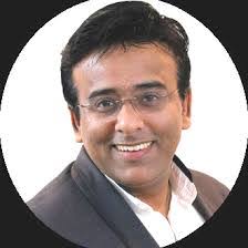 Albert Dias's Instagram, Twitter & Facebook