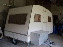 Cette caravane rigide de la marque rapido fait vraiment ses débuts au début des années 70 même si les premiers modèles sont remarqués dès la fin des années 60. Epingle Sur Verano
