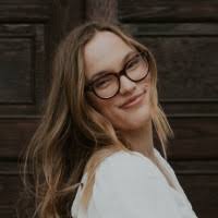 Eve Murphy's Instagram, Twitter & Facebook