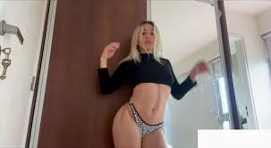 Argentinian Girl Farts - video 4 - ThisVid.com