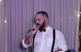 Una voce potente, versatile, inimitabile. Scicli La Sua Figura Amedeo Falla Canta Giuni Russo Novetv Com