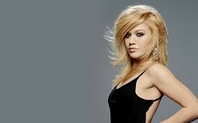 She was the first winner of the series american idol, in 2002. Kelly Clarkson 1080p 2k 4k 5k Hd Wallpapers Free Download Wallpaper Flare