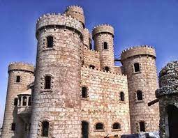 بالصور قصور في الجنوب بلغت حد الإعجاب والابهار leaning tower of pisa leaning tower lebanon