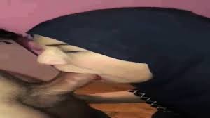 مصريه لبوه بتترقص وبزازها عاريه - EPORNER