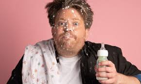 Chris Bergström over vaderschap: 'Soms weten mannen niet wat ze moeten doen  om hun vrouw te helpen'