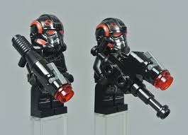 The speeder is an easy build, if a bit of a lackluster final product. Review 75226 Inferno Squad Battle Pack Brickset Lego Set Guide And Database