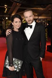 Arjen lubach was born on october 22, 1979 in lutjegast, groningen, netherlands as arjen henrik lubach. Lubach Toevallig Vrij Kan Hij Mooi Vriendin Verzorgen Show Bndestem Nl