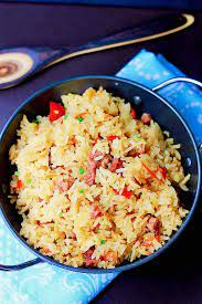 Similar to couscous, gari foto is a ghanaian delicacy which can be served as a main dish mixed with vegetables or an accompaniment for rice, beans or jollof. Angwa Mo African Food Ghanaian Food Recipes