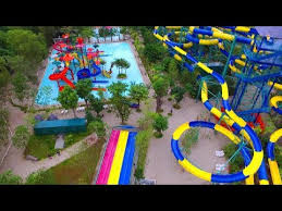 Ride down the longest, the guiness world record holder for longest tube water slide at a thrilling 1,111 meters long! Escape Waterplay Penang Youtube