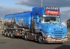 Last year's races at le mans went down in history! Auto Horloge Expose Aux 24h Du Mans Camions 2016