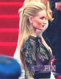 10 Bridesmaid Hairstyles For Every Wedding Hairstyle Fix Hair Styles Celebrity Hairstyles Red Carpet Party Hairstyles For Long Hair