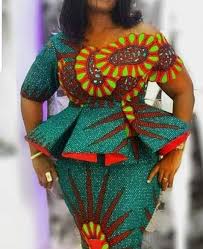 Voir plus d'idées sur le thème mode africaine, mode, mode africaine robe. Pin By Arame Tall On Pagne Africain African Fashion Women Clothing African Fashion Latest African Fashion Dresses