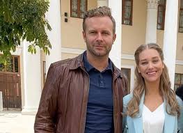 Jun 15, 2021 · телеведущего осудили коллеги, а артистке мхата поставили диагноз. Vzaimootnosheniya Kristiny Asmus I Klima Shipenko Stali Eshe Bolee Blizkimi