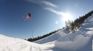 Rovaniemi tourist information 2,7 км. Ounasvaara Hiihtokeskus Keskella Kaupunkia