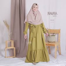 Model baju gamis modern berikutnya terinspirasi dari chikita fawzi. 50 Model Gamis Polos Katun Syar I Kombinasi Terbaru 2020
