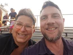 Lisa Mannes's Instagram, Twitter & Facebook