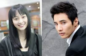 She is best known for her leading roles in tv series ruler of your own world (2002) and ireland (2004) and film lee married actor won bin on may 30, 2015, in a small, private ceremony in a wheat field near an inn in won's hometown, jeongseon county. Won Bin Dan Lee Na Young Resmi Pacaran