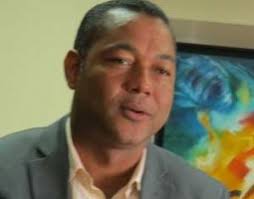 Fermín Brito acusa políticos sabotear acueducto Boca Chica