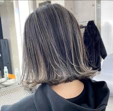Feb 04, 2021 · どこかはかないほどのハイライトは、キュンと心をわしづかみにするようなヘアスタイルになっていますね♡ 細いハイライトを入れたいときは、メッシュのようにしたくない。と伝えれば細いハイライトを入れてくれます。 ç™½é«ªã¿ãŸã„ã¨ã¯è¨€ã‚ã›ãªã„ 2021æœ€æ–° é»'é«ª ãƒã‚¤ãƒ©ã‚¤ãƒˆ å›³é'' Bangs ãƒãƒ³ã‚°ã‚¹
