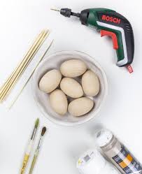 Sie sind matt und wirken antik. Diy Ostereier Aus Holz Gestalten Goldschool Diy