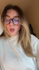 Victoria Denton's Instagram, Twitter & Facebook