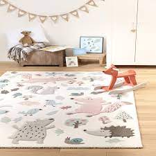 Votre fille est encore tout petite ? Tapis Fille Forest Rose Fond Ecru Chambre Enfant Par Sigikid