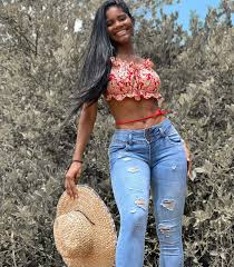 1, 2 o 3 ? 👀 @mostwantedjeans