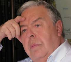 Fallece el escritor, periodista y fundador de 'La Cuestión' Francisco  Carrillo Mora