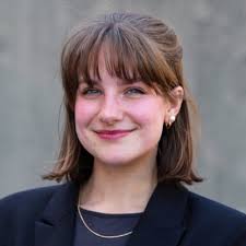 Claire Rush (@ClaireARush)