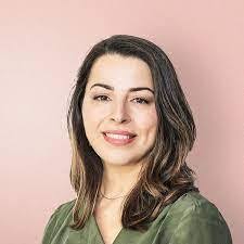 Corina Parras's Instagram, Twitter & Facebook