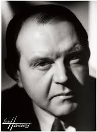 Victor Ledoux's Instagram, Twitter & Facebook