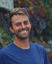 Lauren Barkan's Instagram, Twitter & Facebook