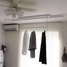 おしゃれに部屋干ししたい 洗濯ものがカラッと乾く便利な 室内物干し をご紹介 folk 室内物干し 部屋干し リビング 畳 小上がり