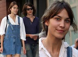 Originally alex turner, the lead singer of the arctic monkeys recorded a song with… read more. Photos Of Arctic Monkeys Alex Turner And His Make Up Free Girlfriend Mtv Presenter Alexa Chung Out In New York City Popsugar Celebrity Uk